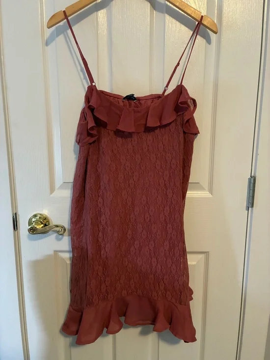 AE Lace Handkerchief Hem Ruffle Mini Dress - Picture 3 of 7